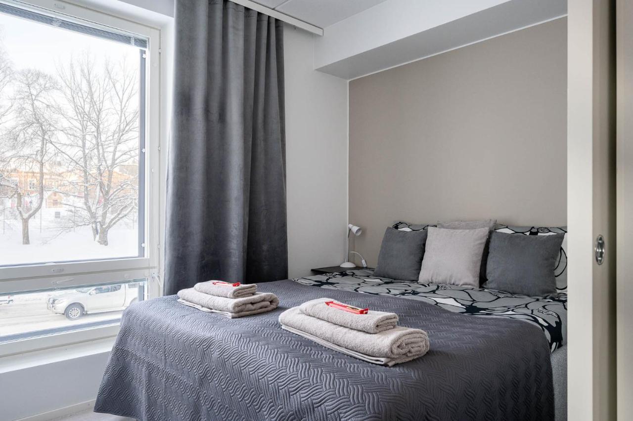 Apartment Near The Train Station, Free Parking &Netflix クオピオ エクステリア 写真