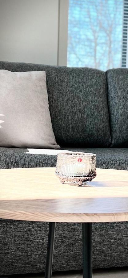 Apartment Near The Train Station, Free Parking &Netflix クオピオ エクステリア 写真