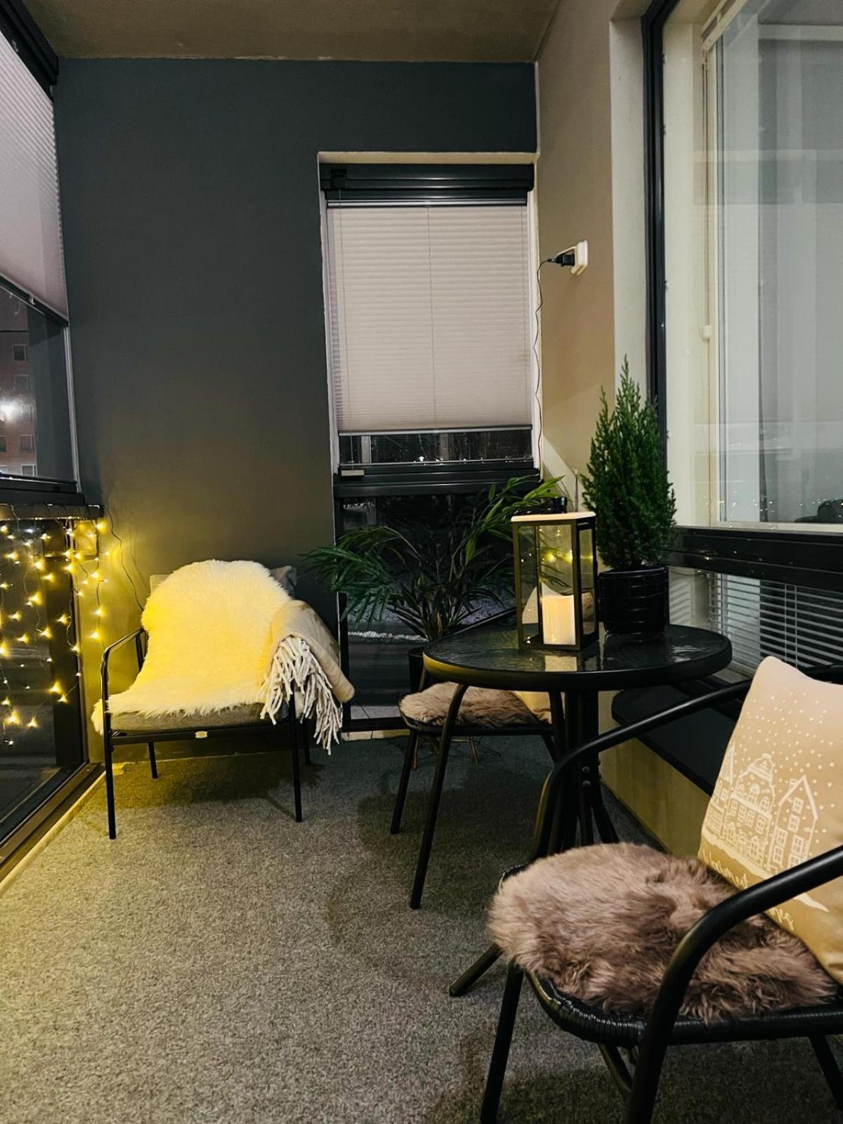 Apartment Near The Train Station, Free Parking &Netflix クオピオ エクステリア 写真